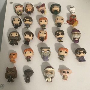 Harry potter figures (24 pieces)